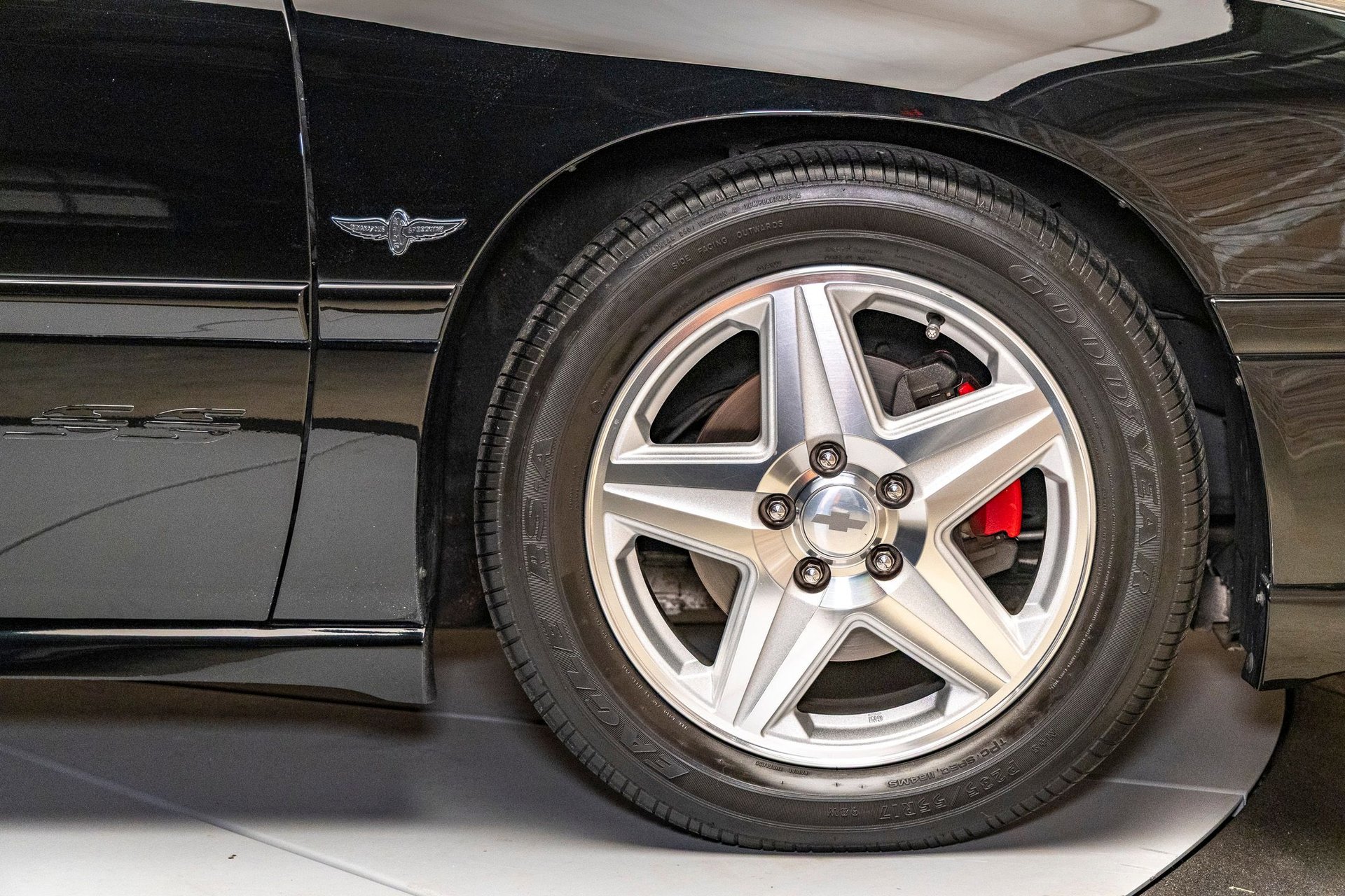 Used 2004 Chevrolet Impala SS image 16