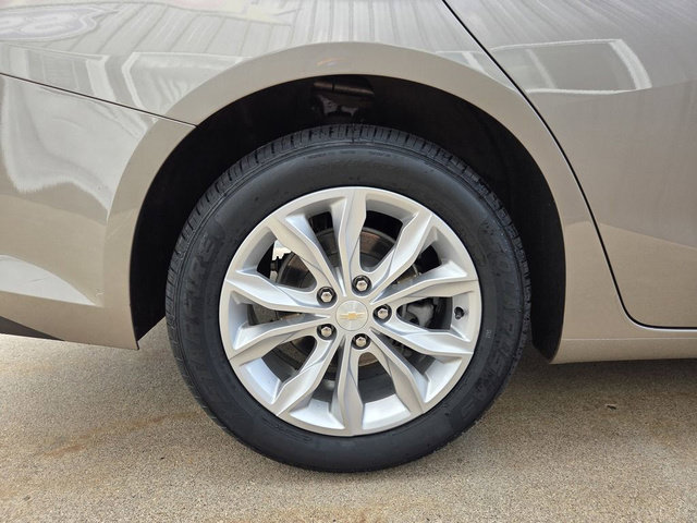 Used 2023 Chevrolet Malibu LT FWD image 29