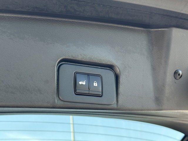 Certified 2023 Nissan Rogue SV w/ SV Premium B Package image 17