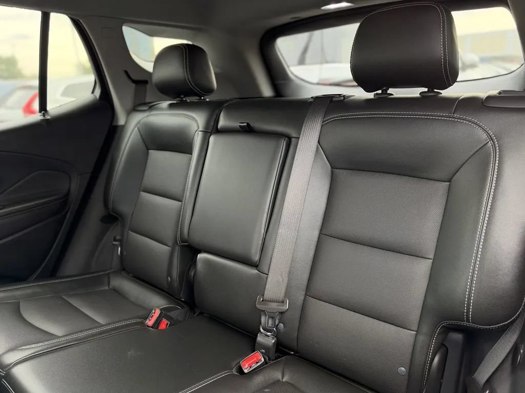 Used 2023 GMC Terrain SLT AWD/4WD image 19
