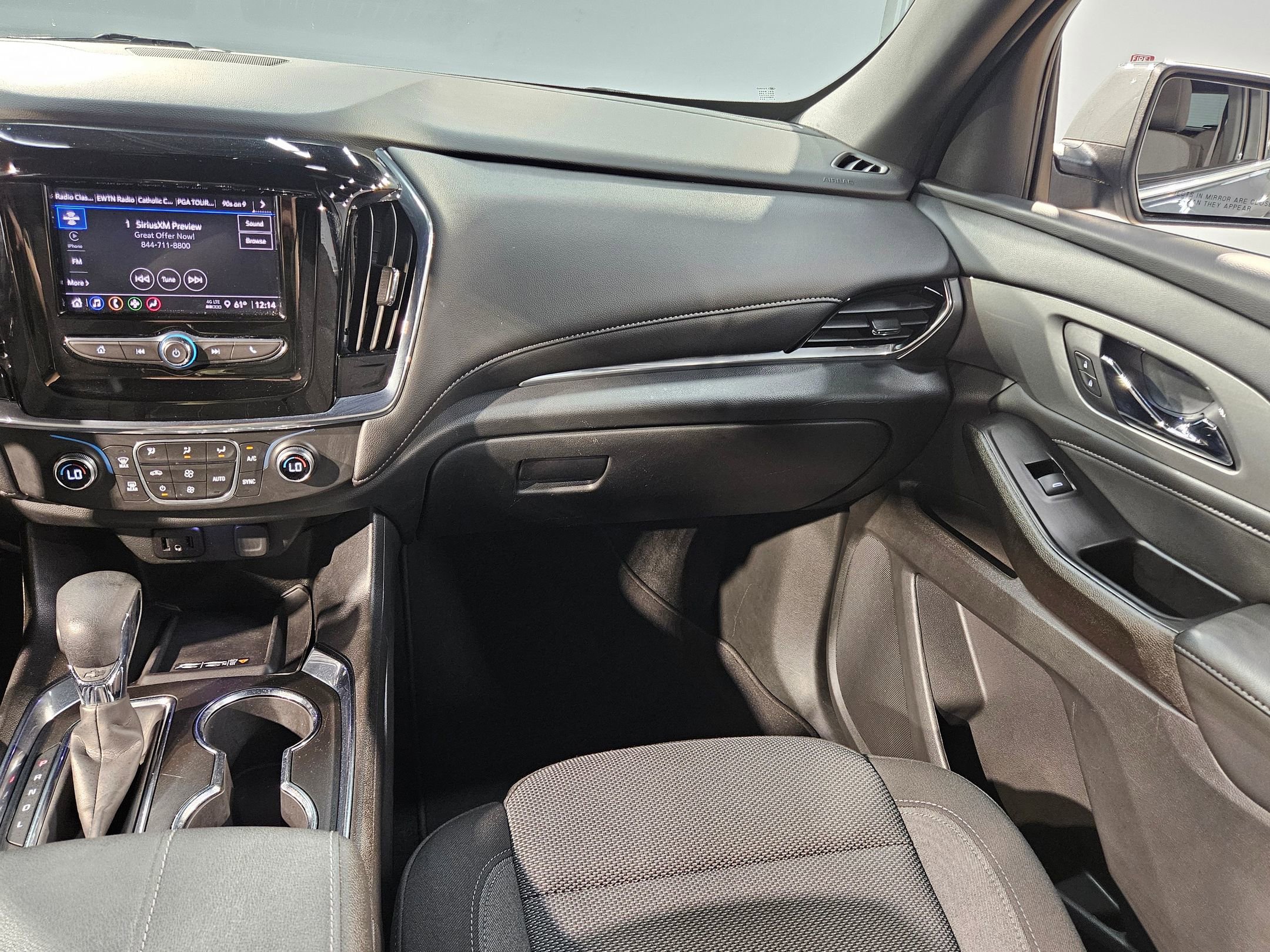 Used 2023 Chevrolet Traverse LT image 11