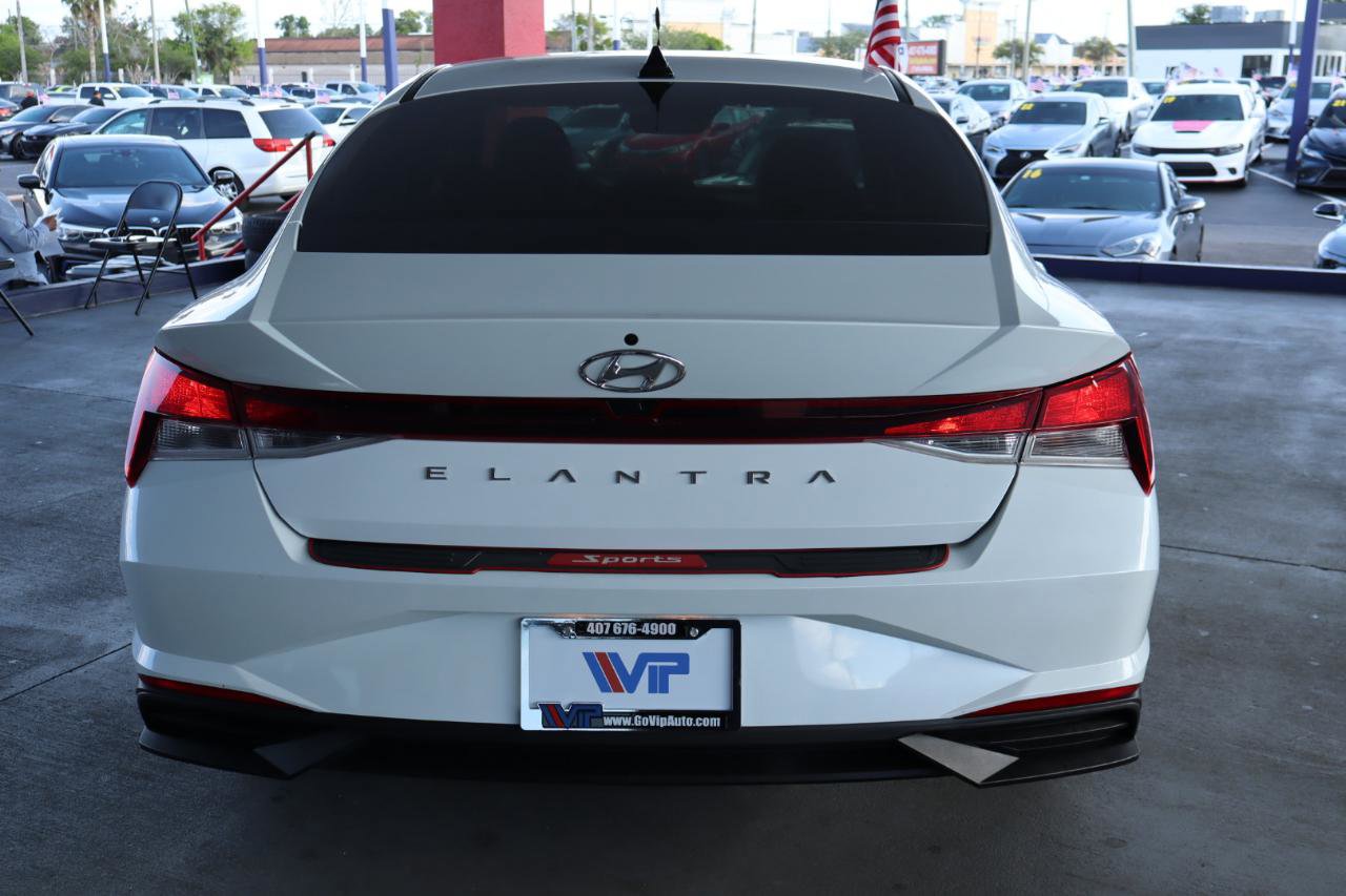 Used 2021 Hyundai Elantra SEL FWD image 8