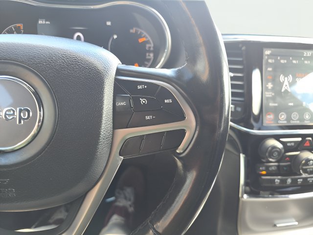 Certified 2021 Jeep Grand Cherokee Laredo X AWD/4WD image 15