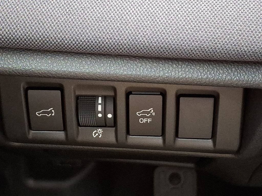 Used 2025 Subaru Outback Premium AWD/4WD image 24