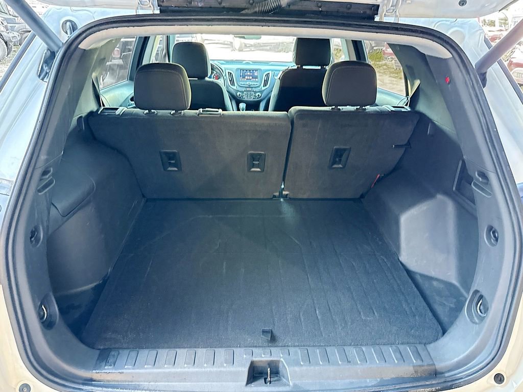 Used 2022 Chevrolet Equinox LT w/ Driver Convenience Package FWD image 27