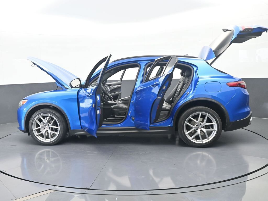 Used 2018 Alfa Romeo Stelvio Ti Sport image 74