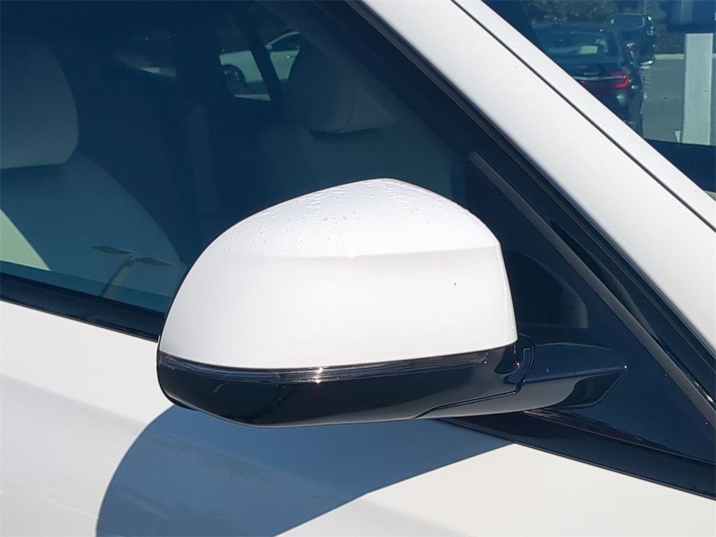 Used 2021 BMW X6 xDrive40i w/ M Sport Package image 13