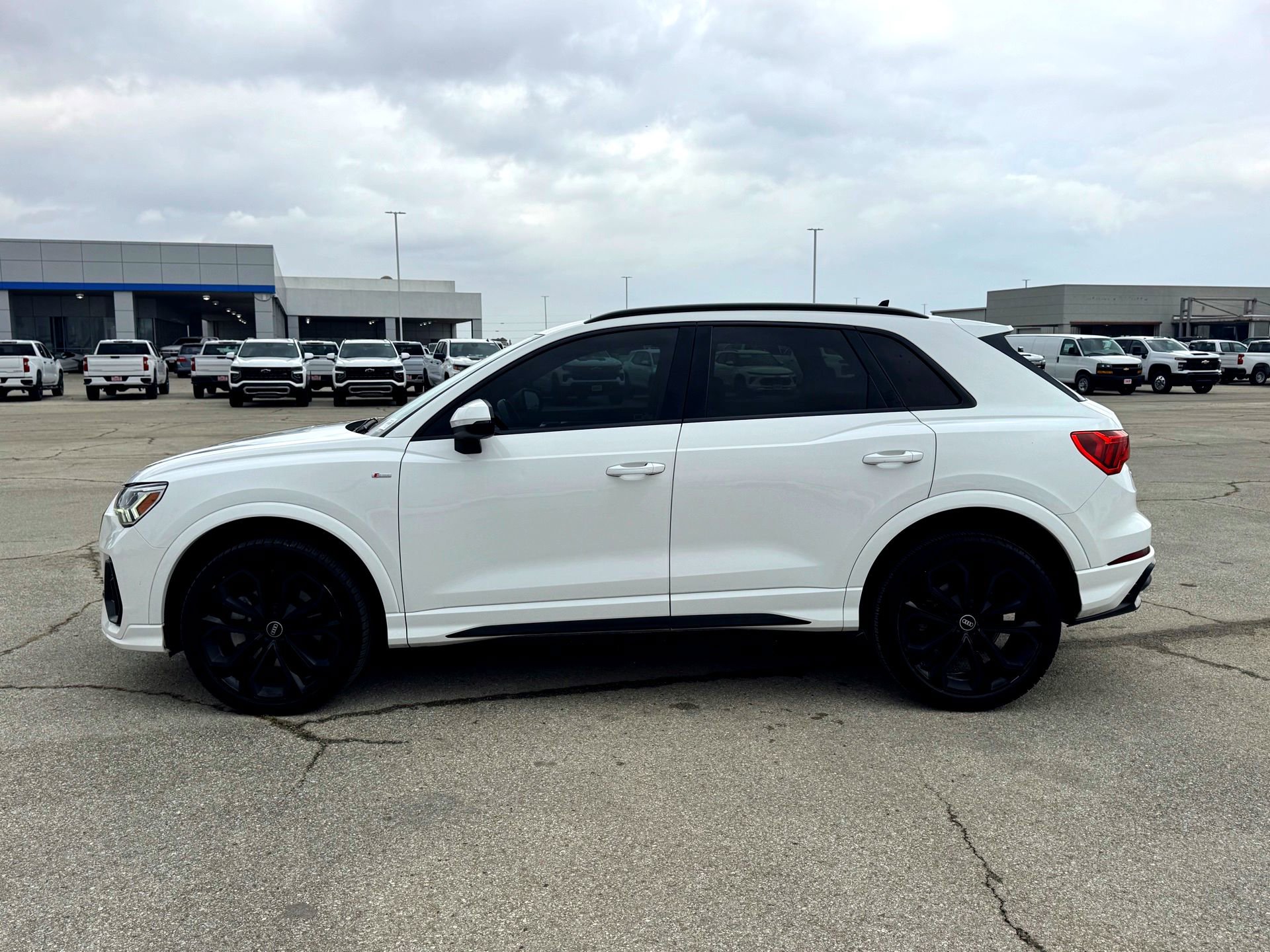 Used 2021 Audi Q3 2.0T Premium Plus w/ Premium Plus Package image 12