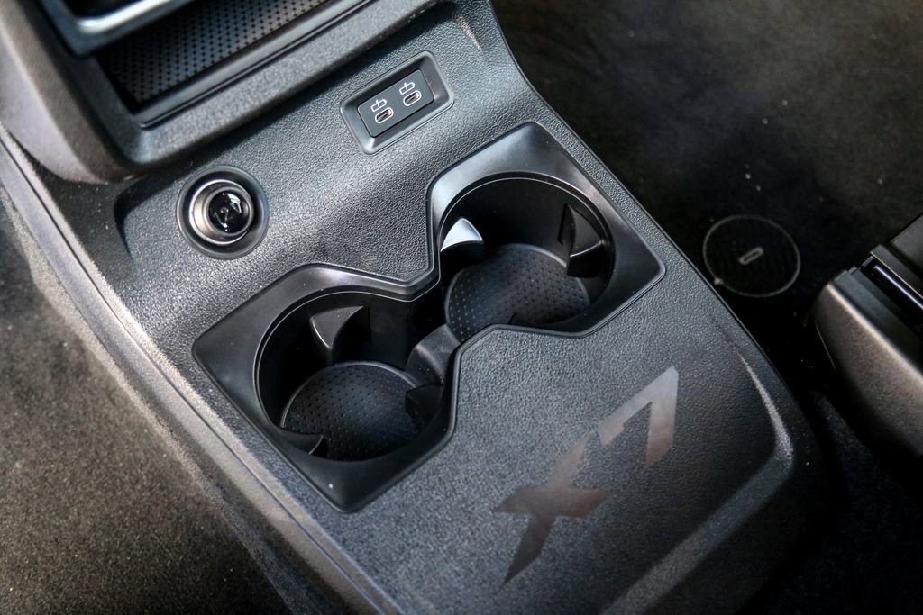 New 2026 BMW X7 M60i image 25