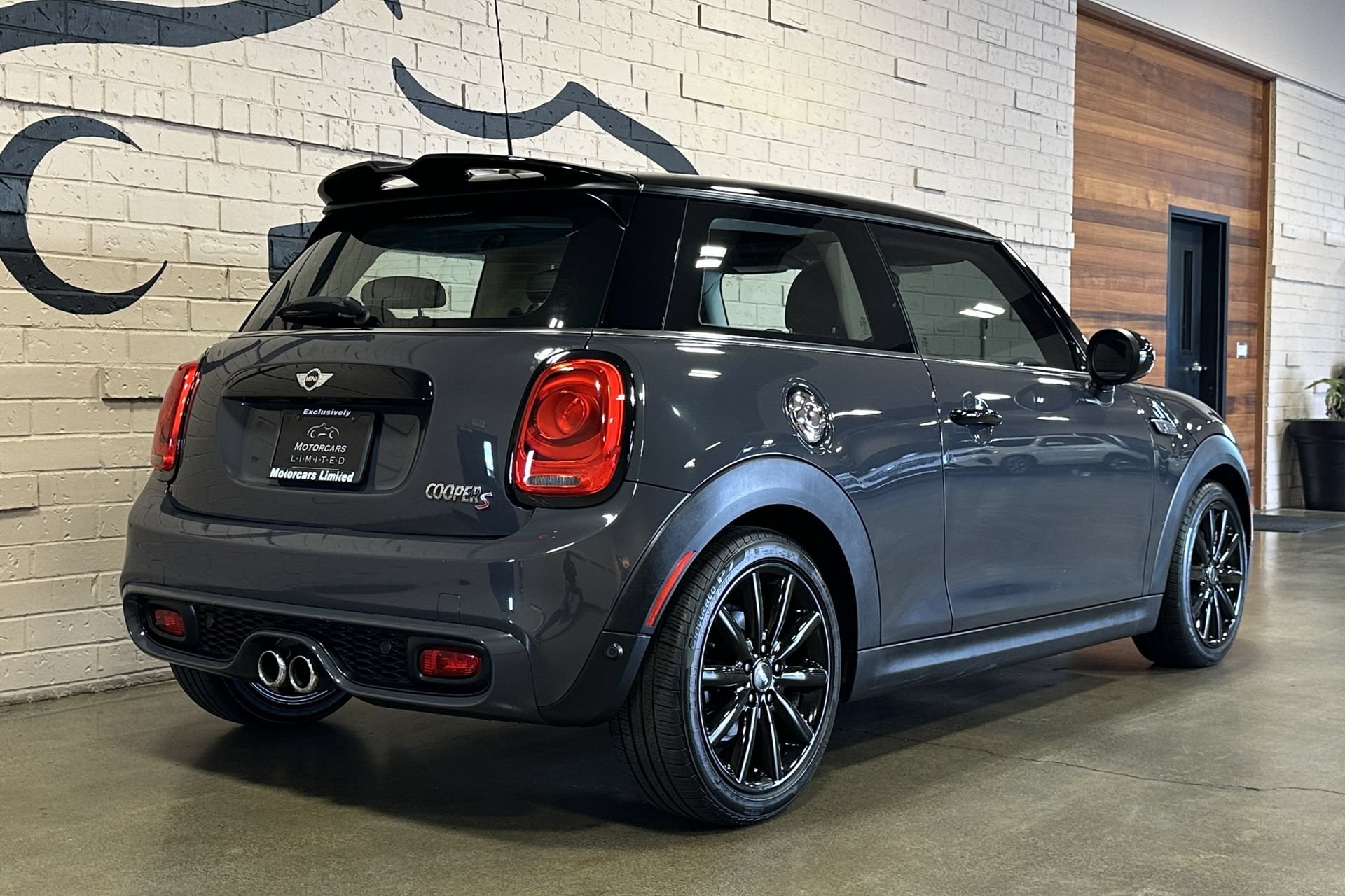 Used 2014 MINI Cooper S FWD image 5