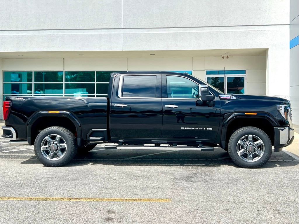 New 2025 GMC Sierra 2500 SLT w/ SLT Premium Package image 3