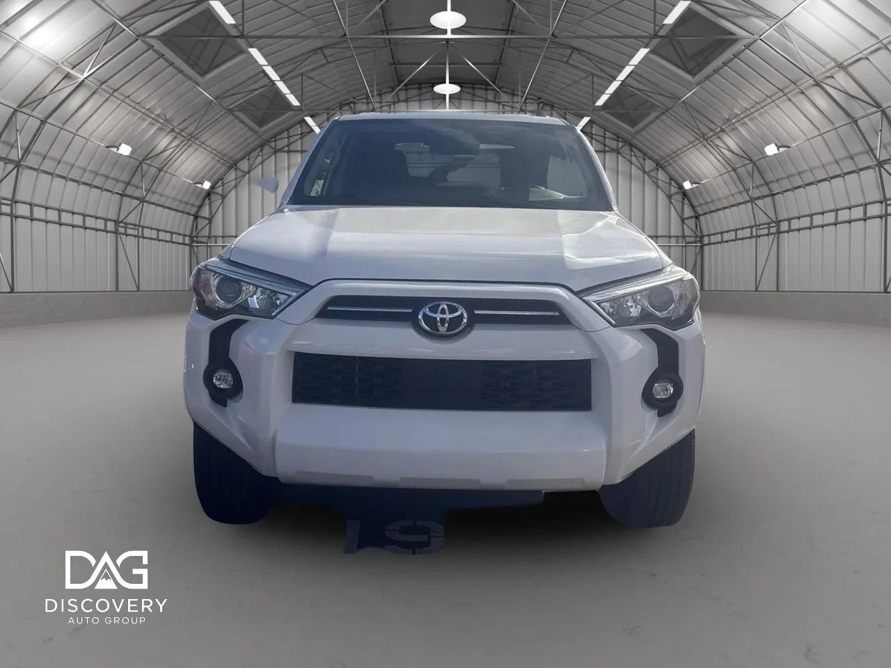 Used 2021 Toyota 4Runner SR5 Premium w/ Moonroof Package AWD/4WD image 4