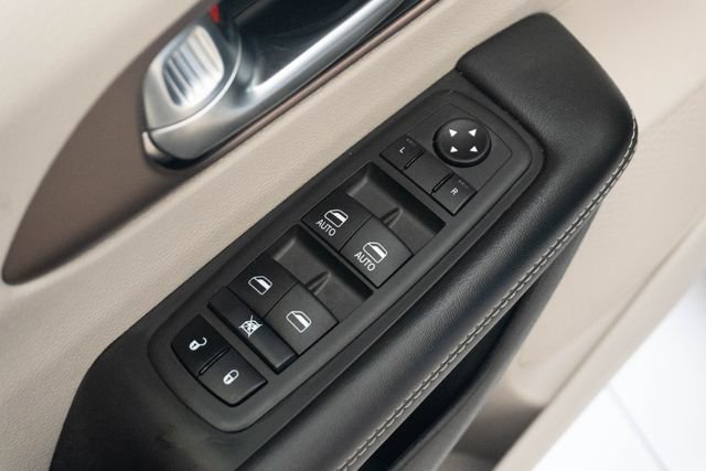 Used 2024 Chrysler Voyager LX FWD image 14