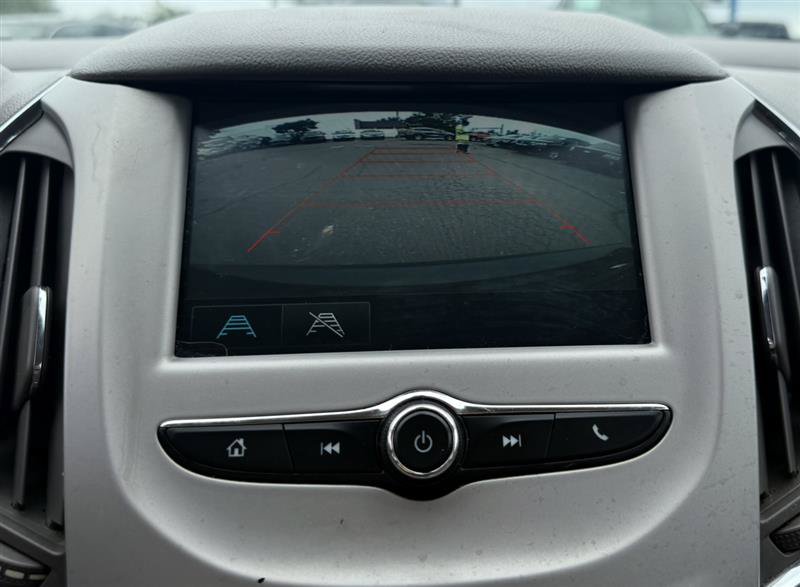 Used 2017 Chevrolet Cruze LS FWD image 27