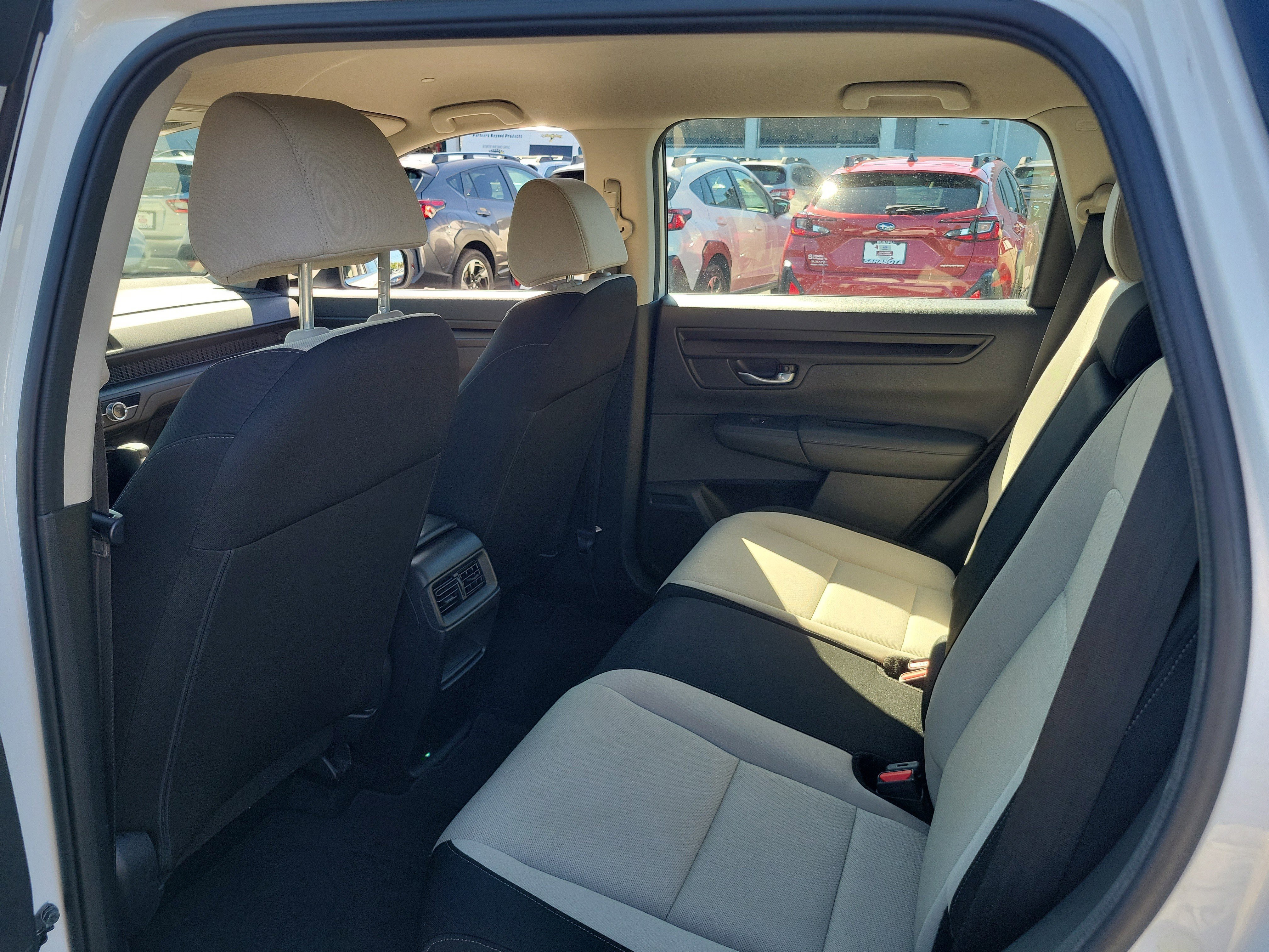Used 2023 Honda CR-V LX image 12