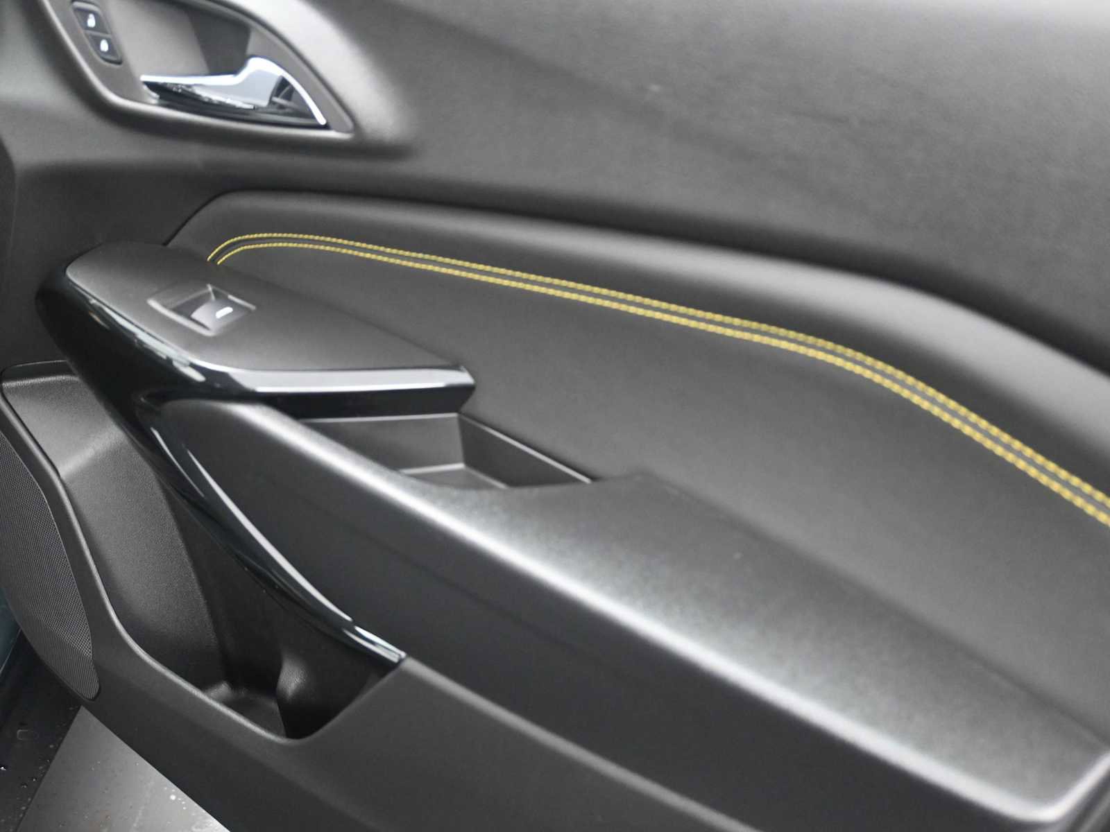 New 2026 Chevrolet Trax LT image 14