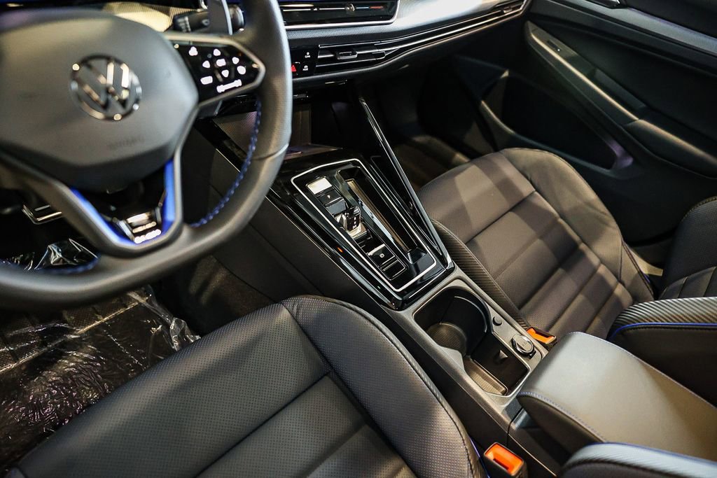 New 2026 Volkswagen Golf image 31