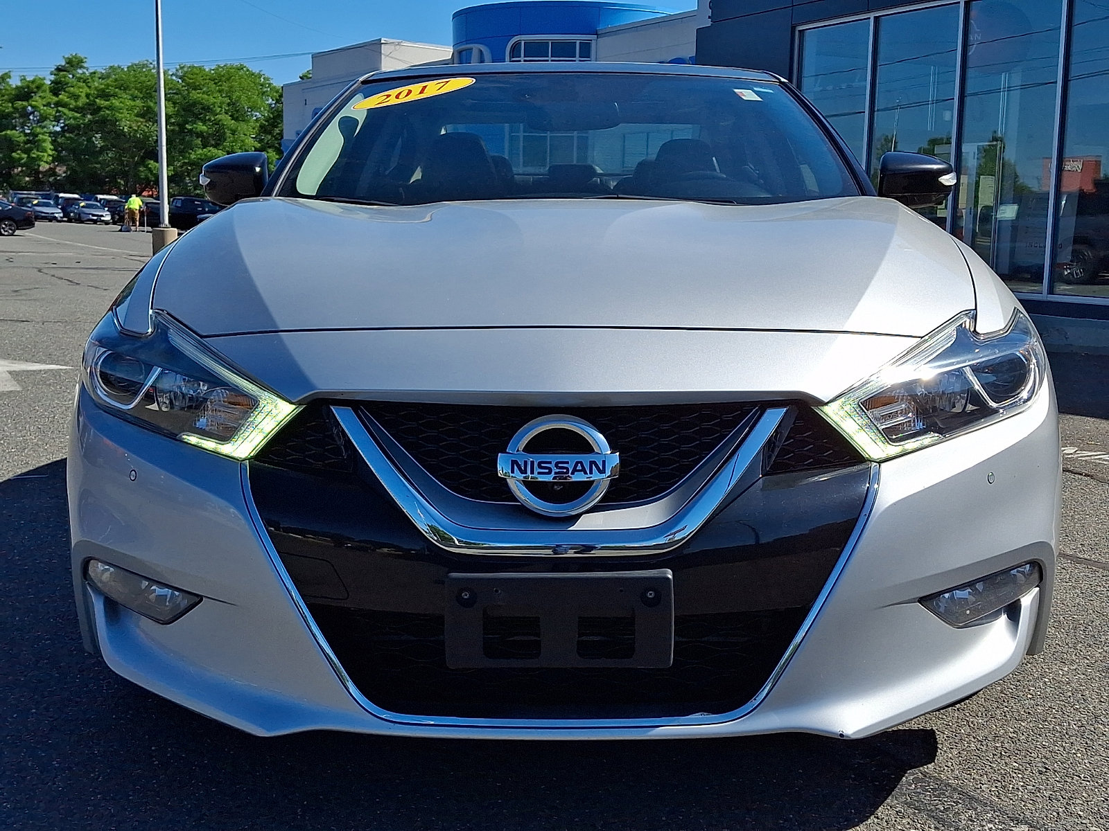 Used 2017 Nissan Maxima Platinum FWD image 2