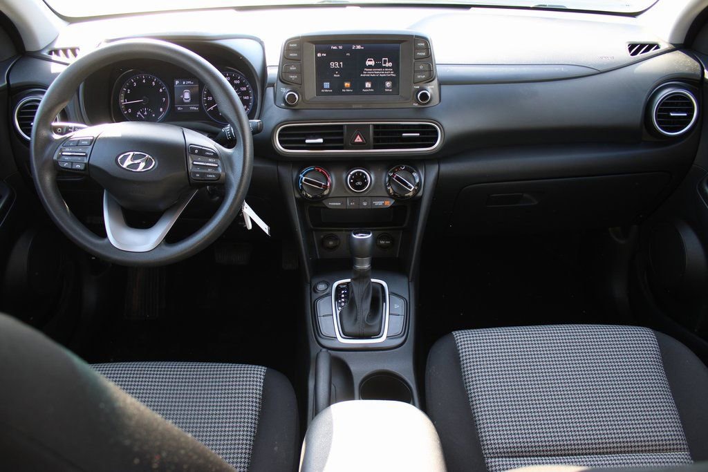 Used 2020 Hyundai Kona SE w/ Cargo Package FWD image 22