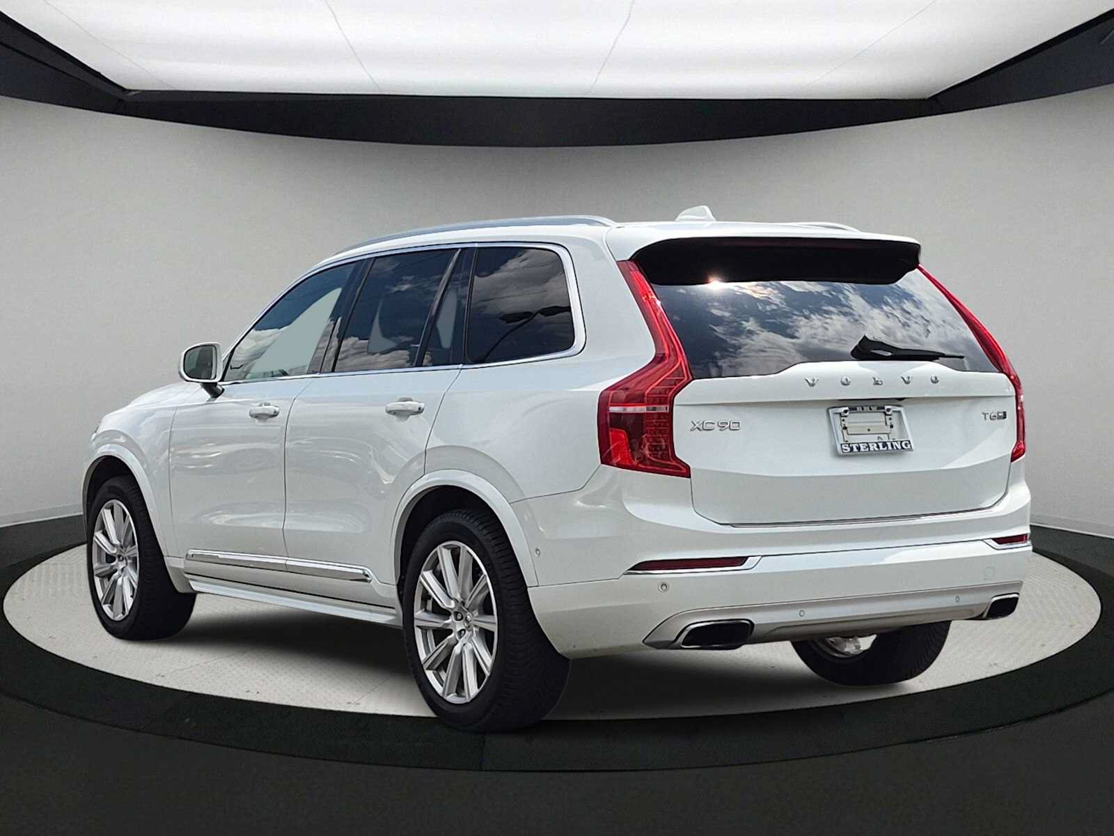 Used 2018 Volvo XC90 T6 Inscription w/ Convenience Package AWD/4WD image 6