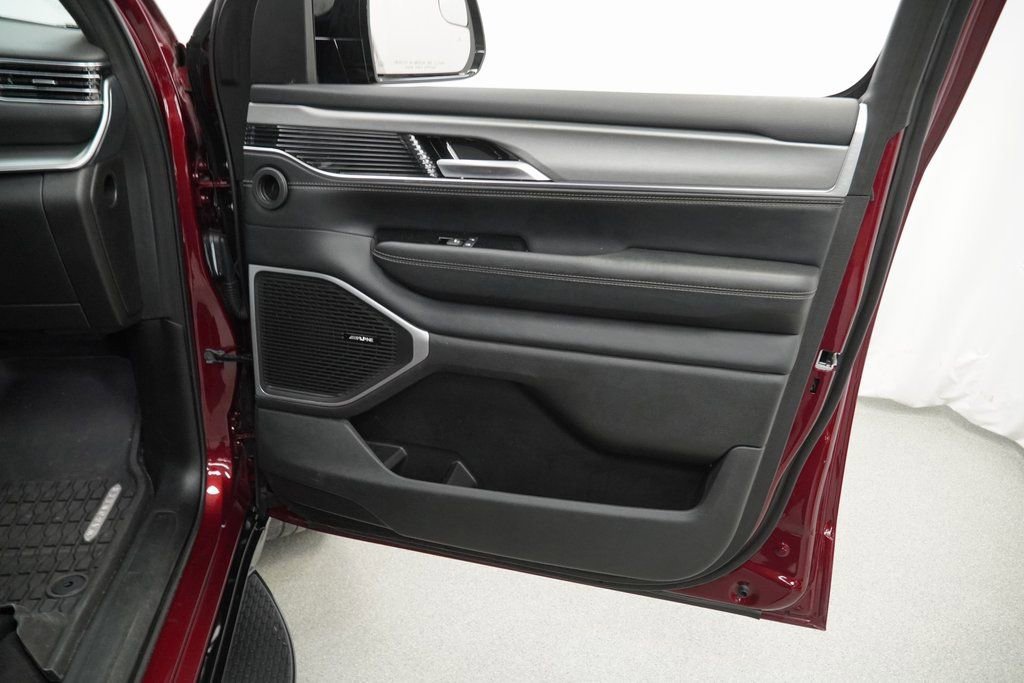 Certified 2024 Jeep Wagoneer Series II AWD/4WD image 45