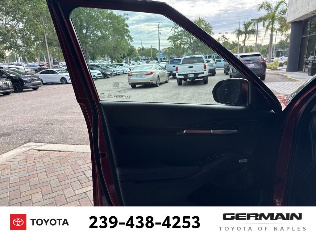 Used 2023 Kia Seltos SX AWD/4WD image 19