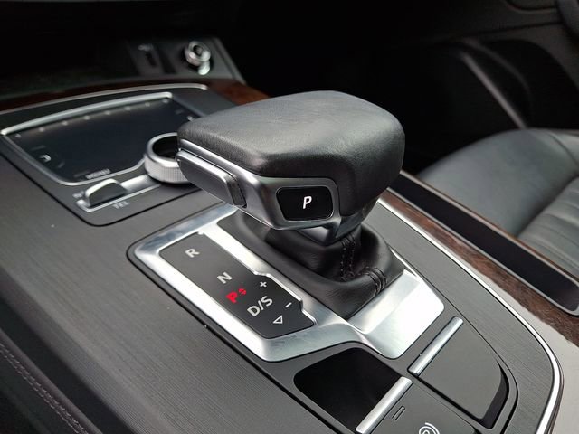 Used 2020 Audi Q5 e Premium Plus w/ Premium Plus Package image 18