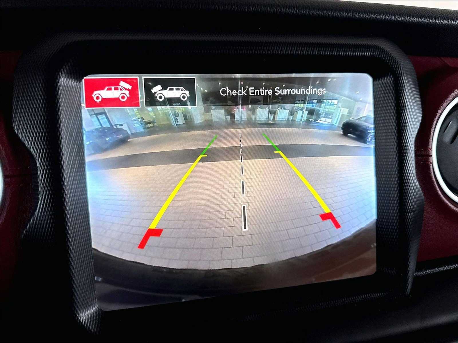 Used 2023 Jeep Wrangler Unlimited Rubicon 4xe AWD/4WD image 27