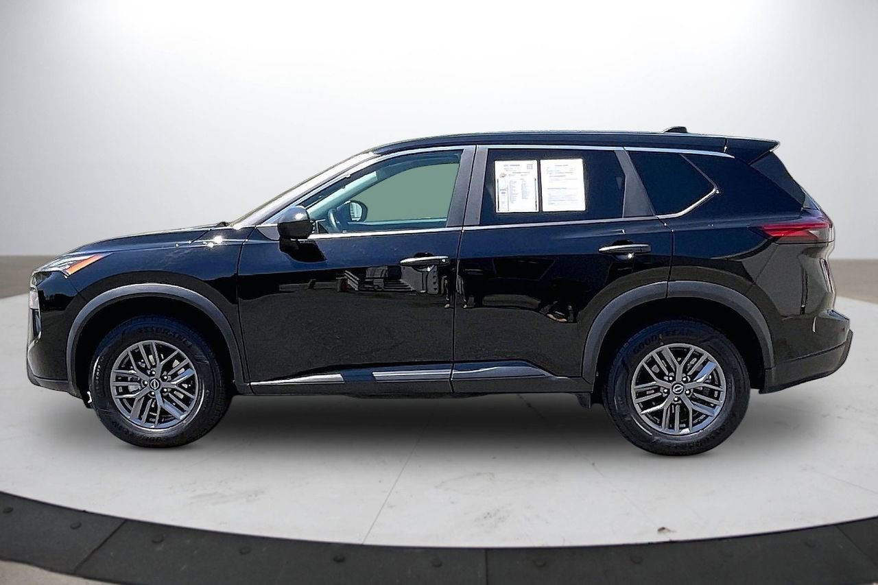 Used 2024 Nissan Rogue S FWD image 6