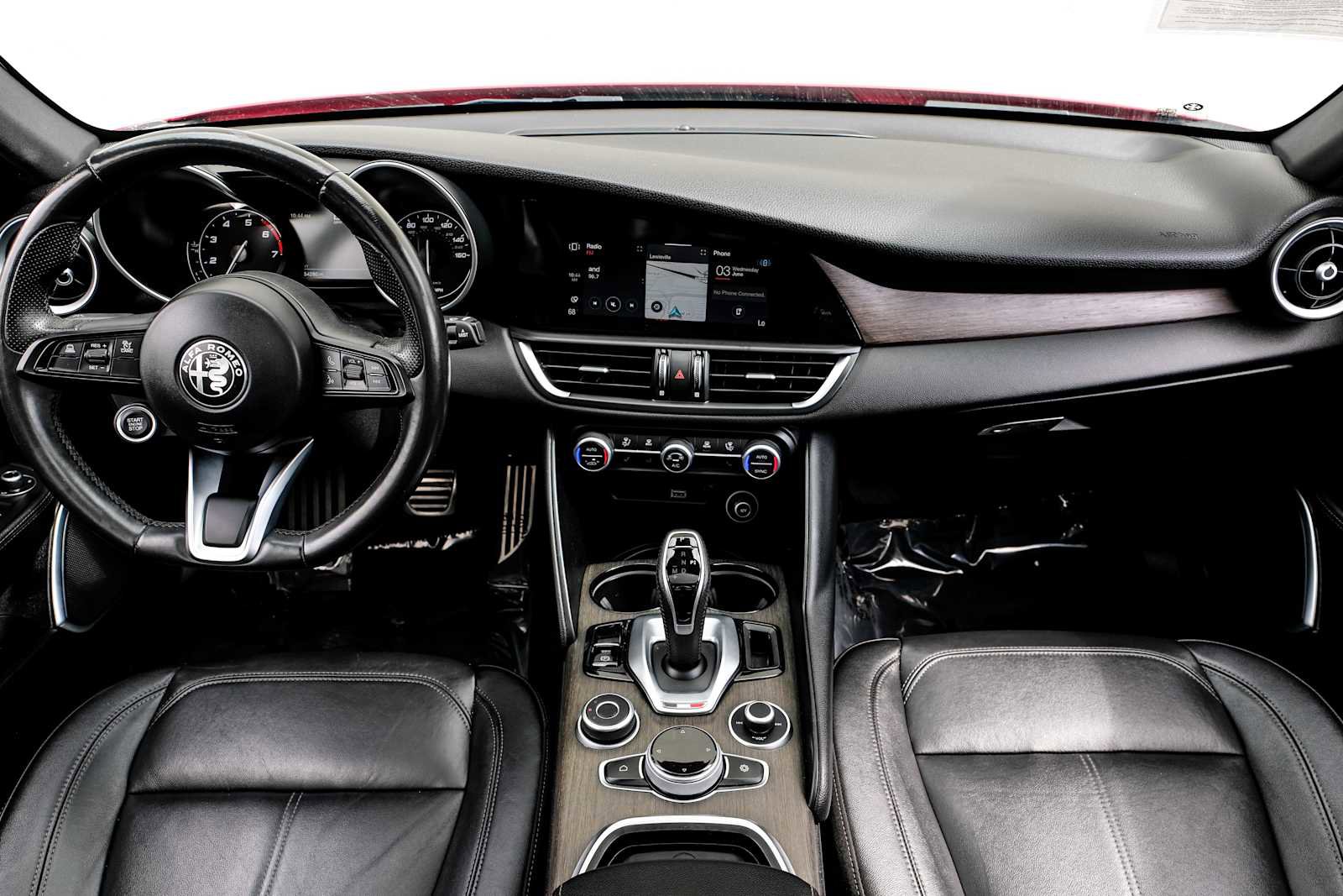 Used 2022 Alfa Romeo Giulia Ti AWD/4WD image 17