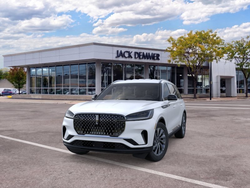 New 2026 Lincoln Aviator AWD image 2