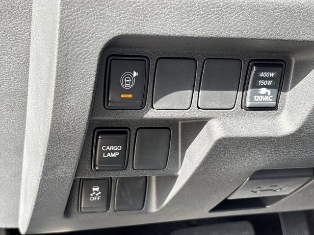 Used 2025 Nissan Frontier SV w/ SV Convenience Package RWD image 21