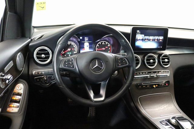 Used 2019 Mercedes-Benz GLC 300 4MATIC image 15
