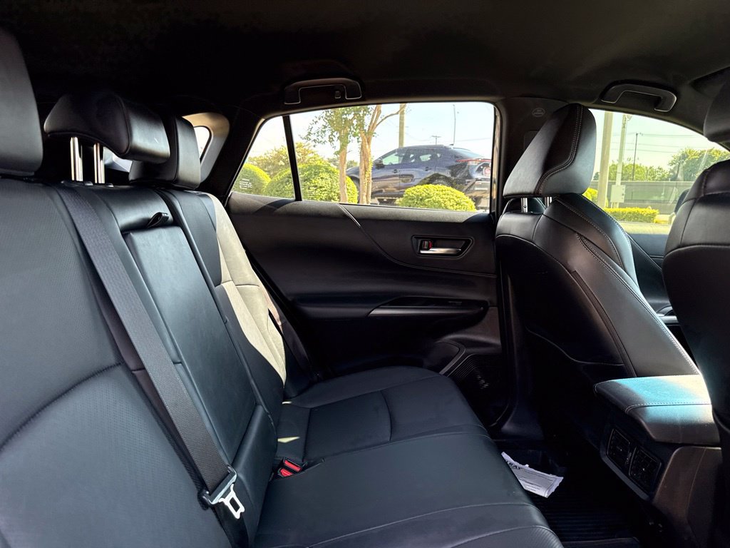 Used 2021 Toyota Venza Limited AWD/4WD image 12
