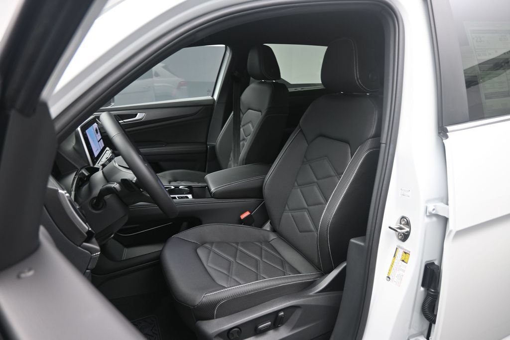 New 2026 Volkswagen Atlas Cross Sport SE FWD image 17
