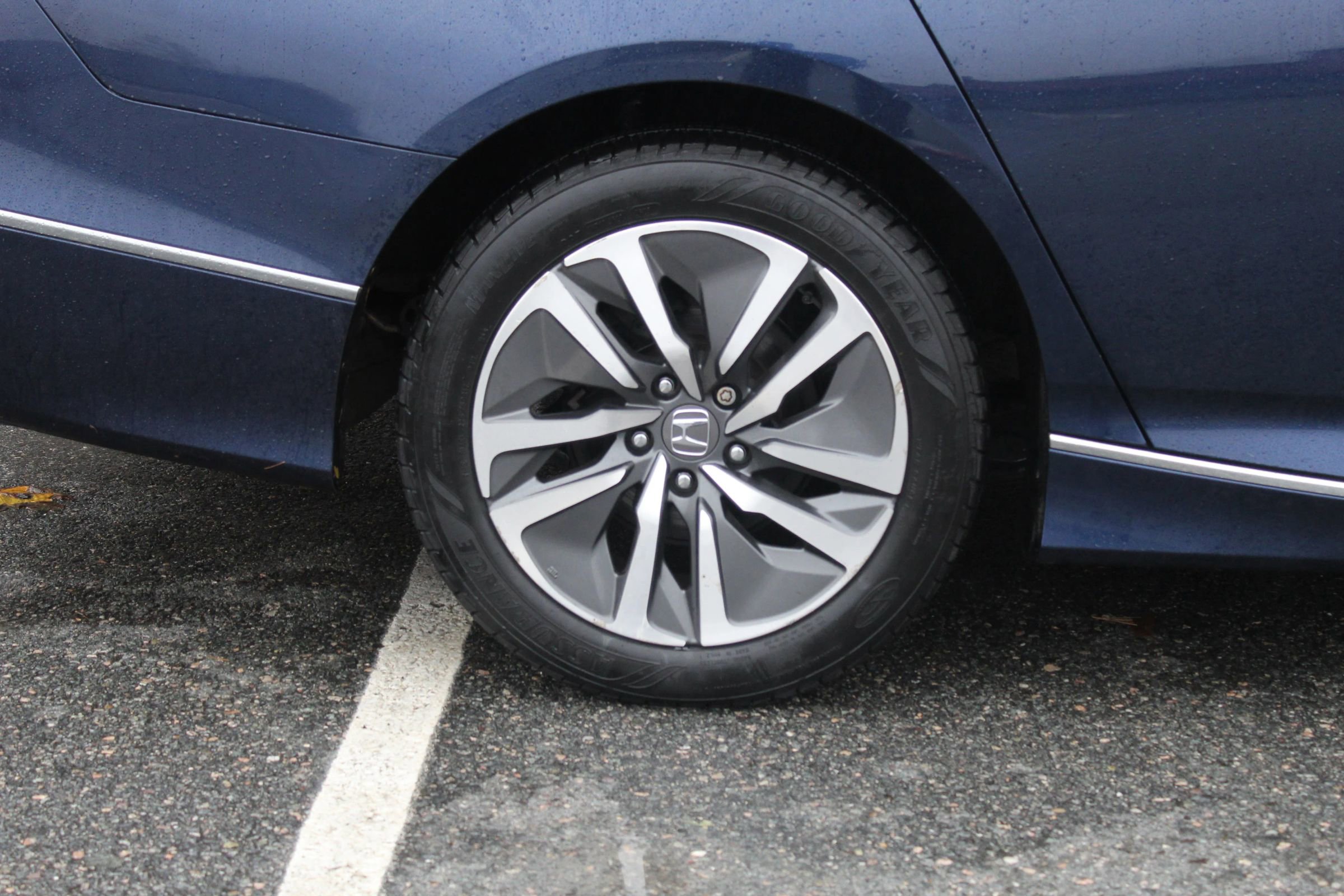 Used 2019 Honda Accord Touring image 39