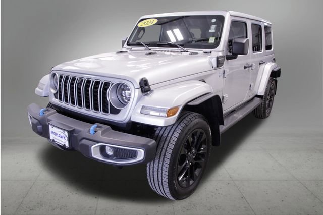 Used 2024 Jeep Wrangler Unlimited Sahara w/ Technology Group image 1