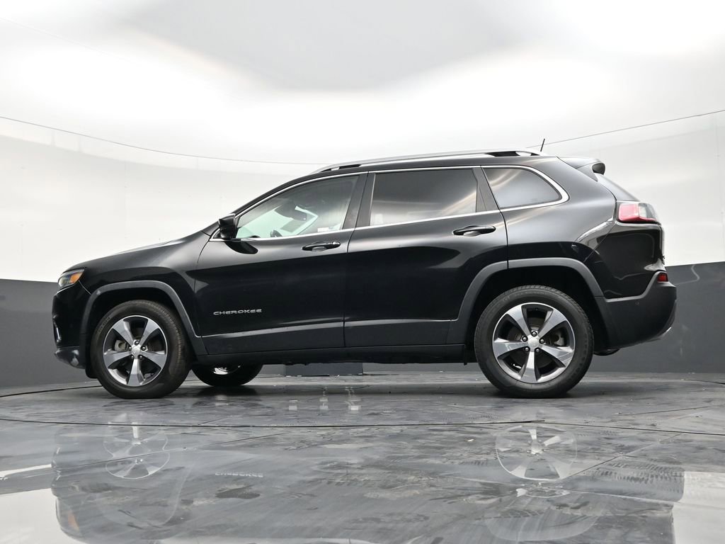 Used 2019 Jeep Cherokee Limited w/ Luxury Group image 22