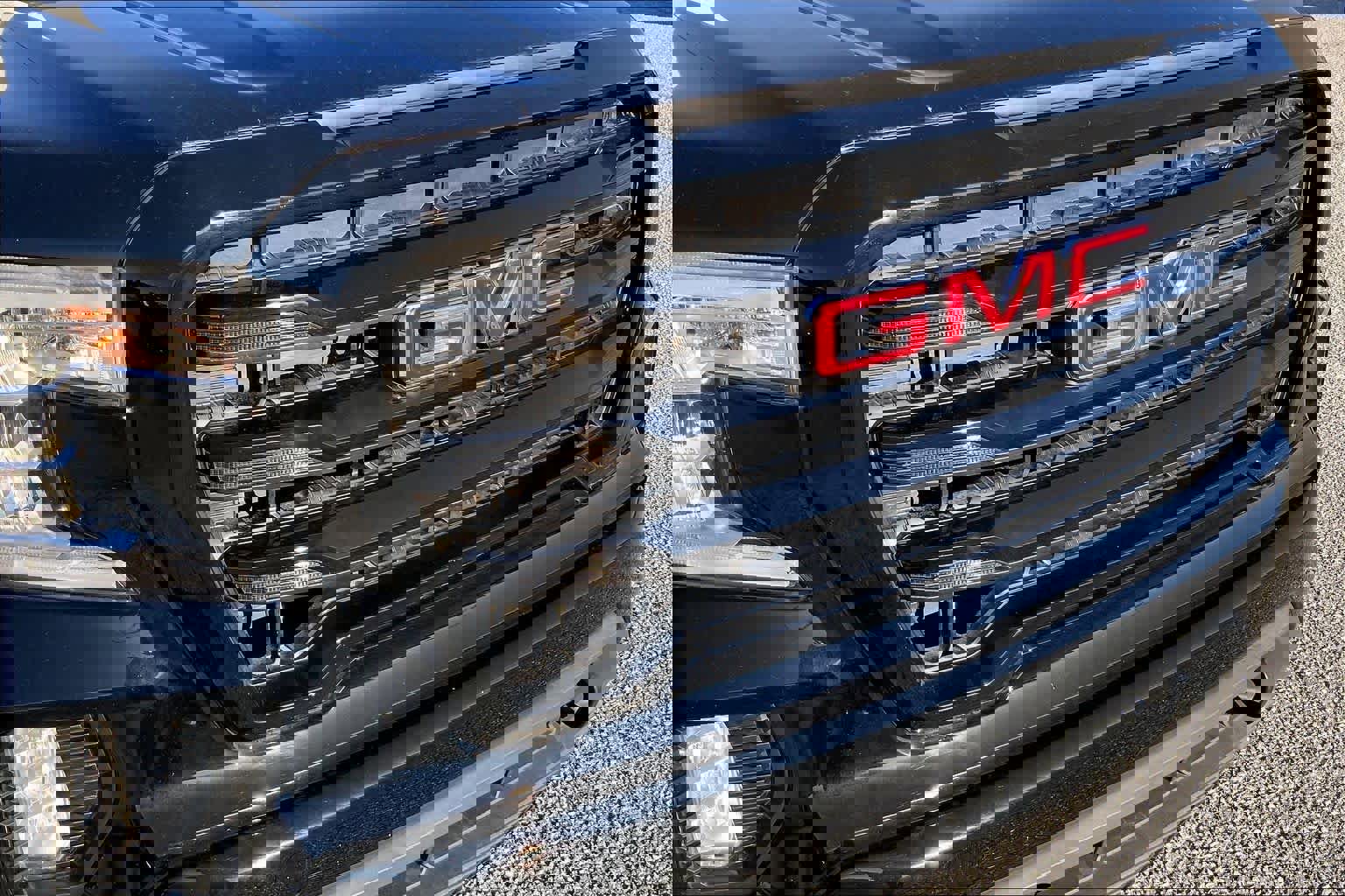 Used 2020 GMC Sierra 1500 Elevation w/ Elevation Value Package image 29