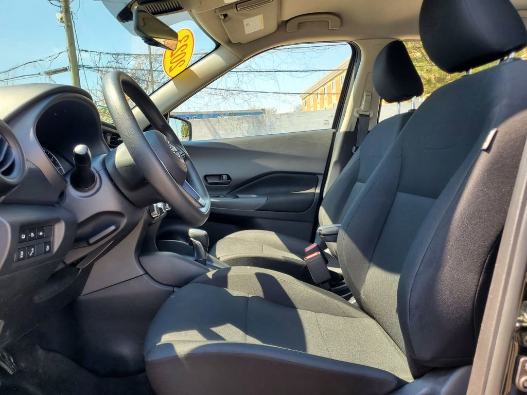 Used 2023 Nissan Kicks S w/ Interior Electronics Package FWD image 15