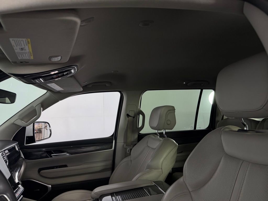 Certified 2022 Jeep Wagoneer Series II image 25