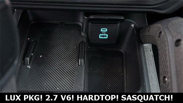 New 2025 Ford Bronco Outer Banks w/ Sasquatch Package image 17