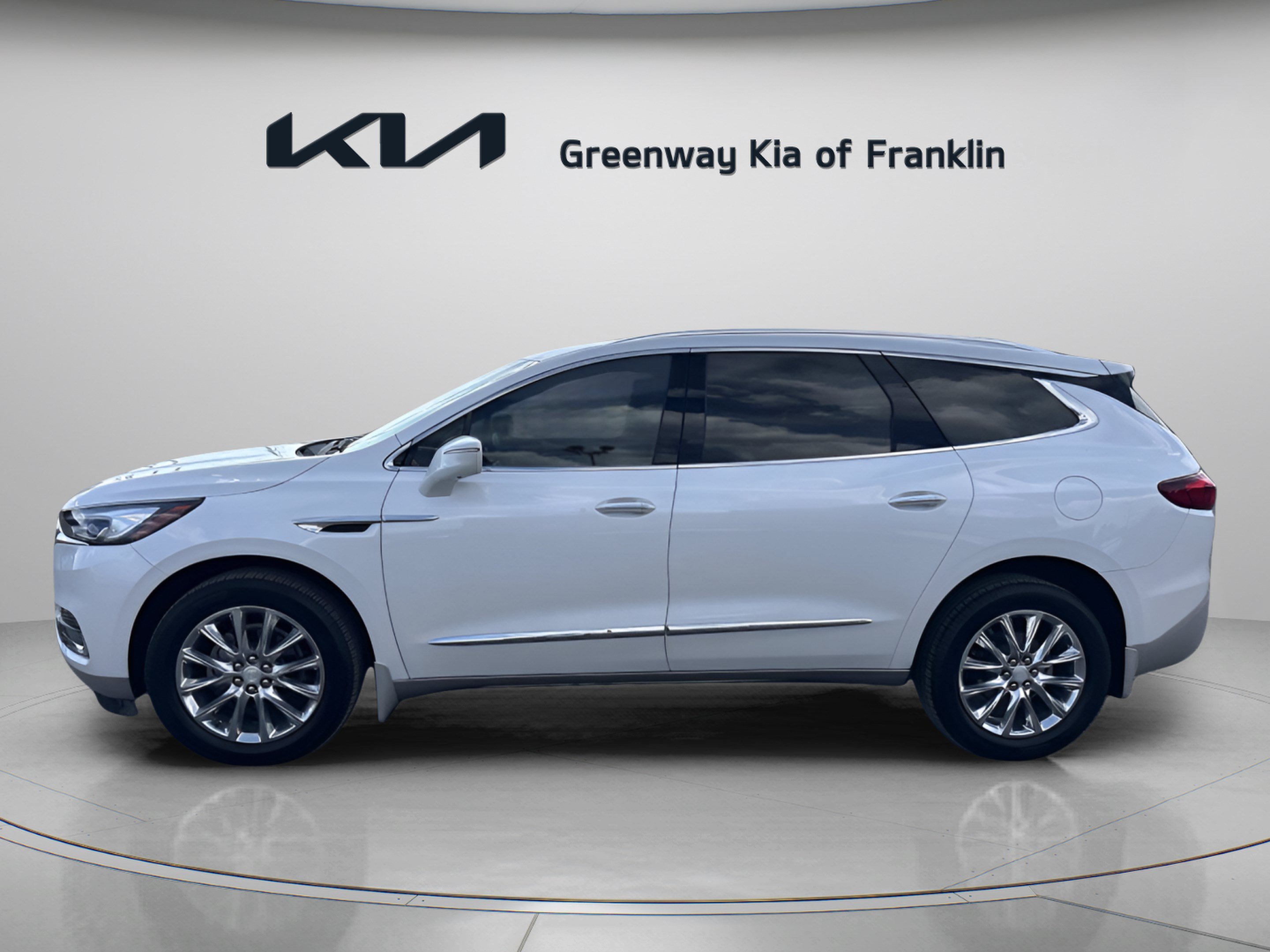 Used 2018 Buick Enclave Premium FWD image 4