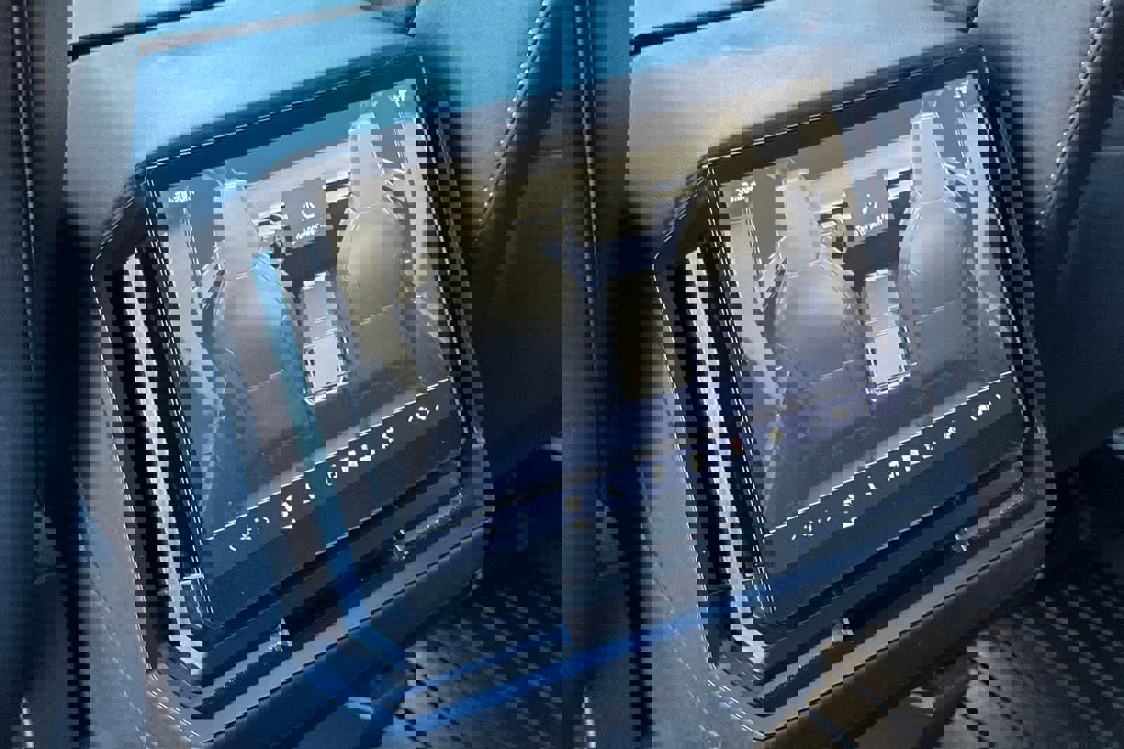 Used 2024 Tesla Cybertruck AWD Crew Cab image 15