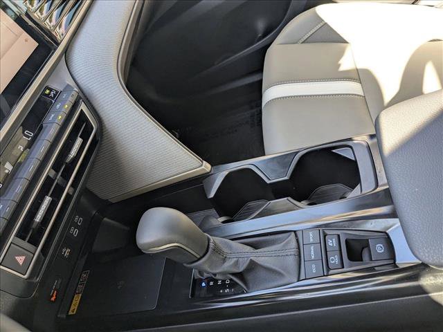 Used 2025 Toyota Camry SE image 15