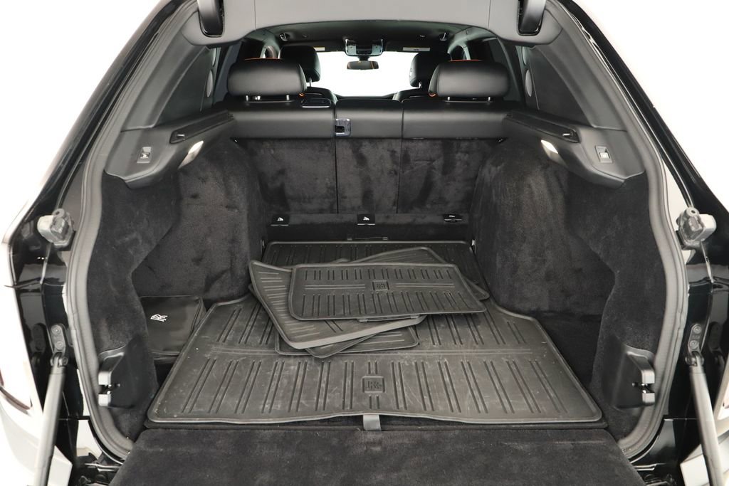 Used 2025 Rolls-Royce Cullinan Black Badge image 37