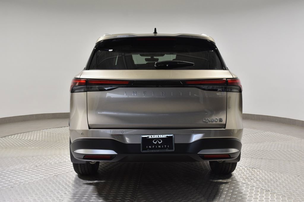 New 2026 INFINITI QX60 Luxe w/ Family Package image 4