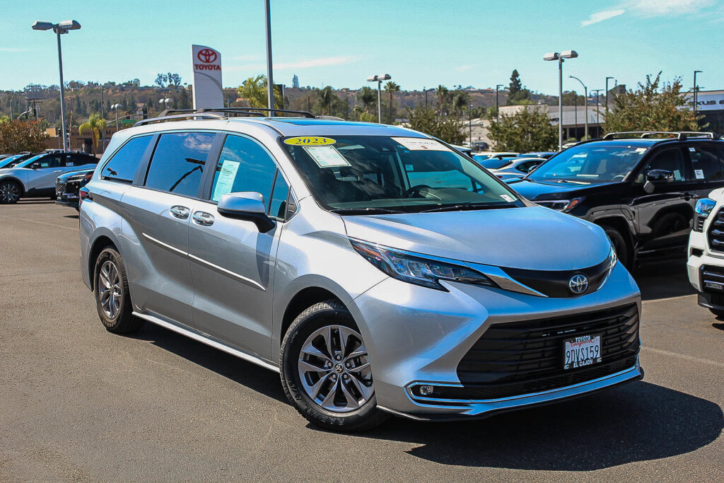 Certified 2023 Toyota Sienna XLE
