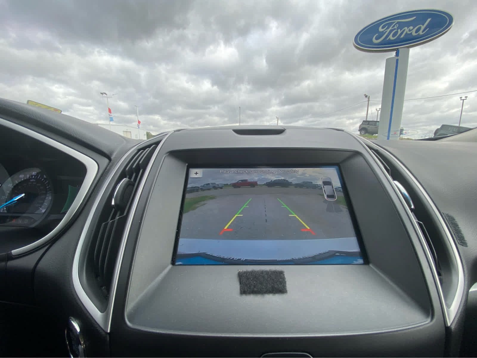 Used 2018 Ford Edge SEL w/ Equipment Group 201A AWD/4WD image 36