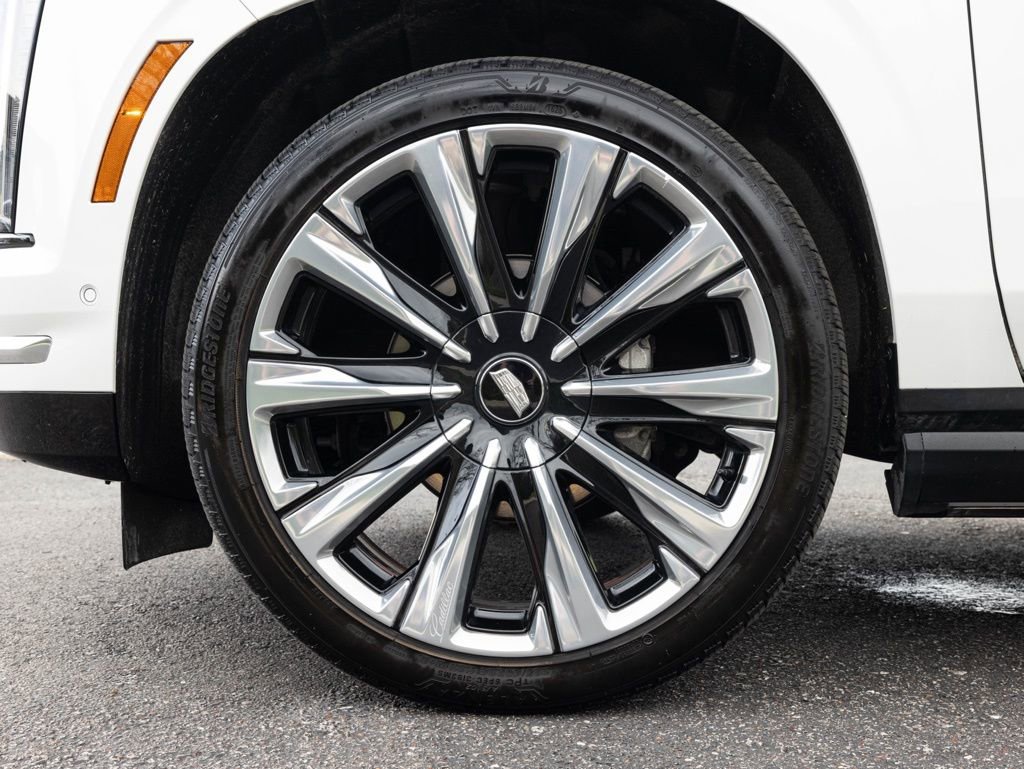 Used 2025 Cadillac Escalade Premium Luxury w/ Touring Package image 82